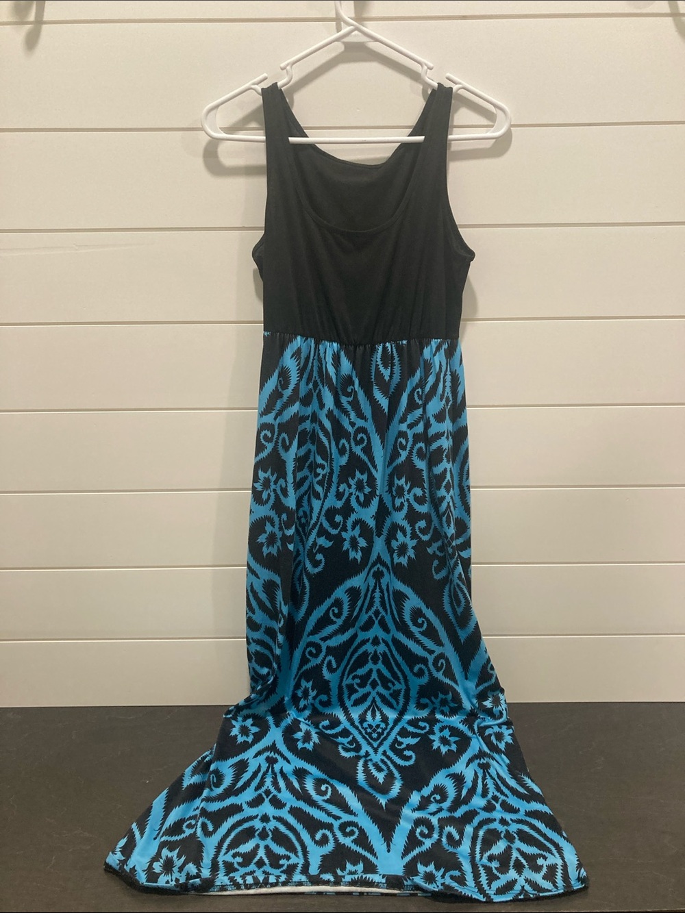 Black and Turquoise Print Maxi Dress